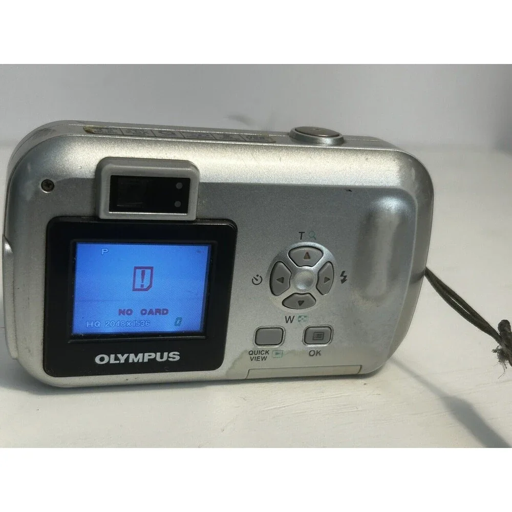 Olympus CAMEDIA D-395 3.2MP Digital Camera - Silver